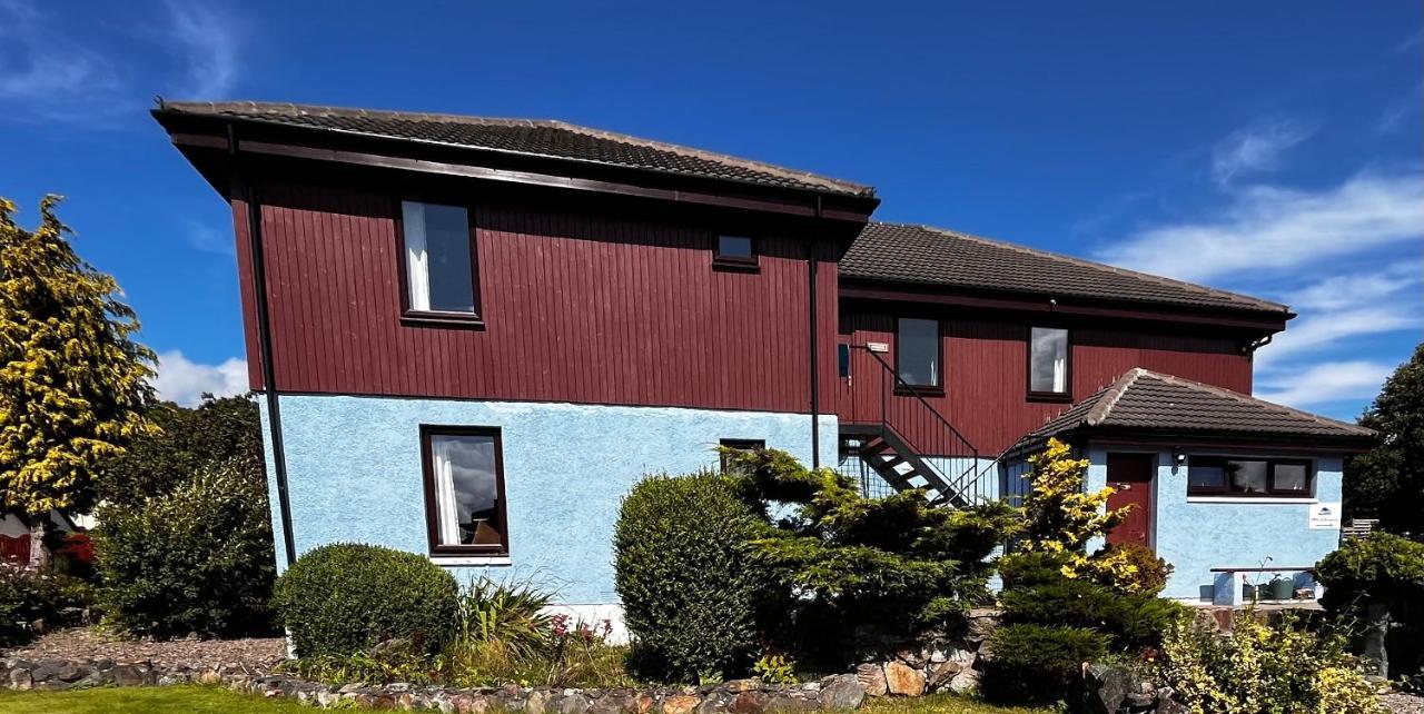 Snowgoose Apartments & Bunkhouse Форт-Уильям Экстерьер фото