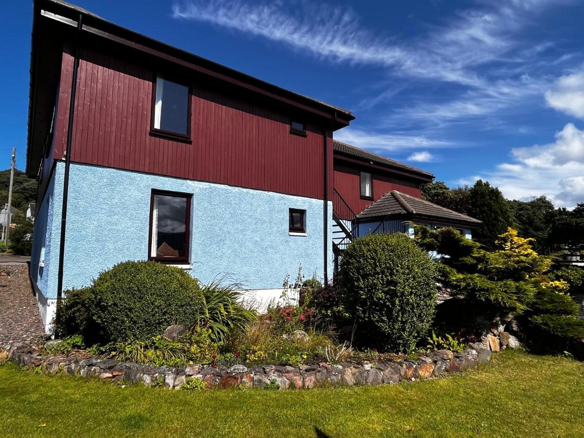 Snowgoose Apartments & Bunkhouse Форт-Уильям Экстерьер фото
